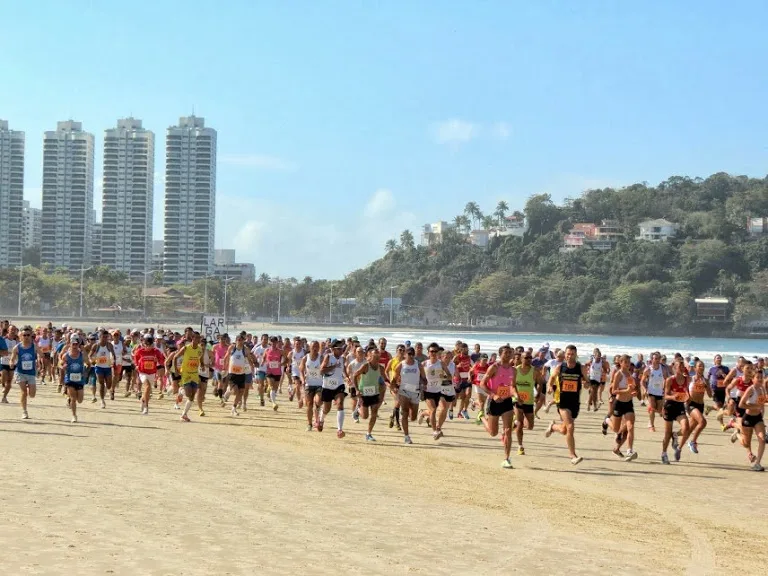 Largada de prova da th5 na praia